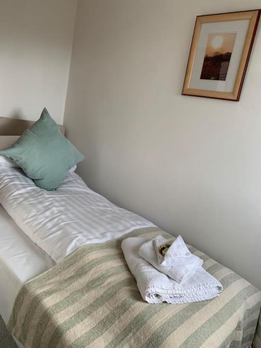 Вилла Mountain Views In The Heart Of Brecon Town Экстерьер фото