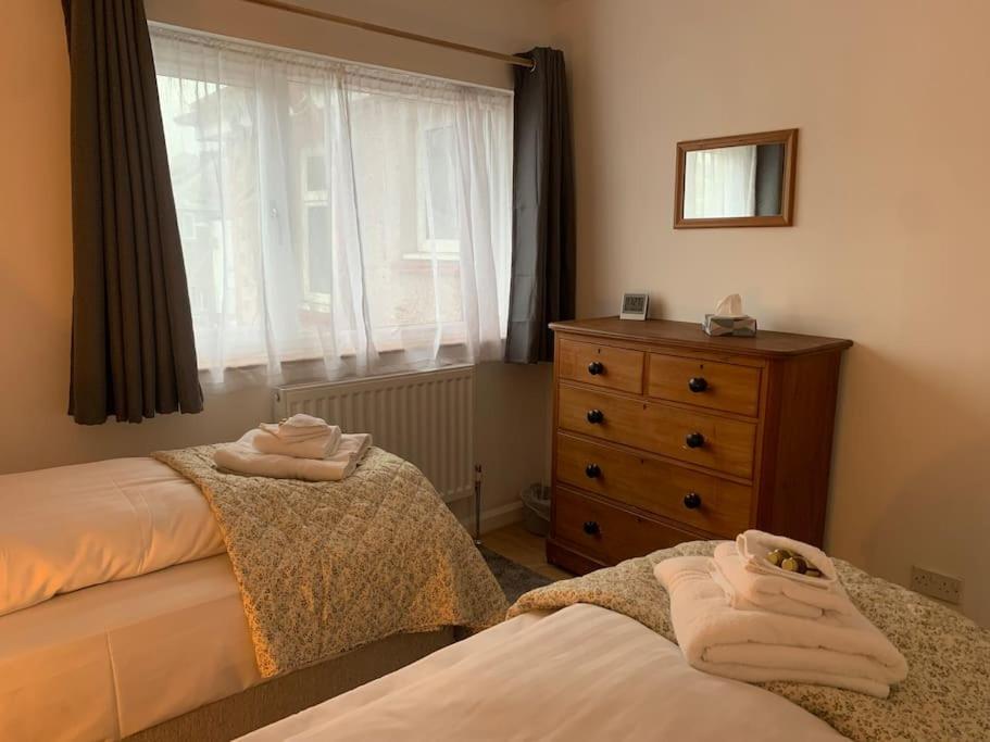 Вилла Mountain Views In The Heart Of Brecon Town Экстерьер фото