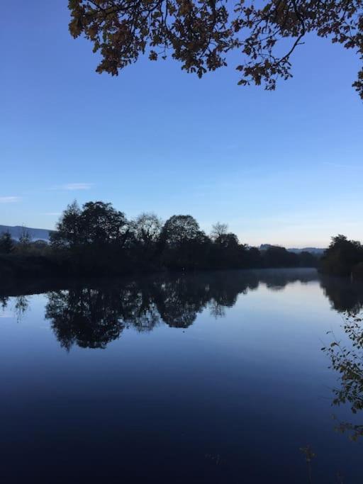 Вилла Mountain Views In The Heart Of Brecon Town Экстерьер фото